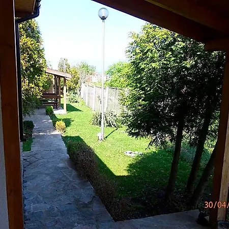 And Panorama منتزه العطل تشيرنوموريتس